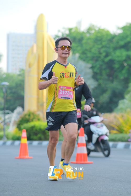 Race photo from Isoplus Run 2024 Surabaya