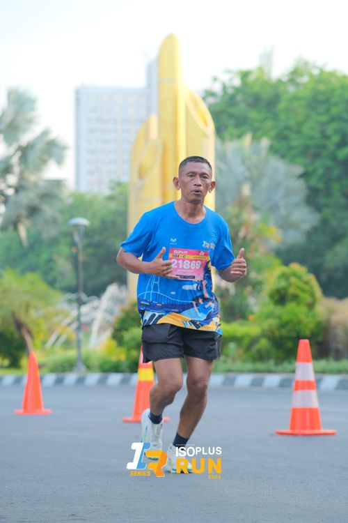 Race photo from Isoplus Run 2024 Surabaya