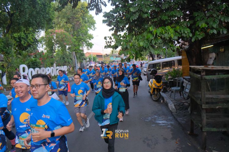 Race photo from Isoplus Run 2024 Surabaya