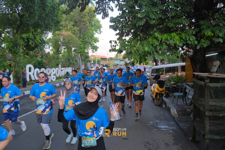 Race photo from Isoplus Run 2024 Surabaya