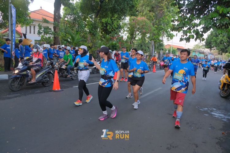 Race photo from Isoplus Run 2024 Surabaya