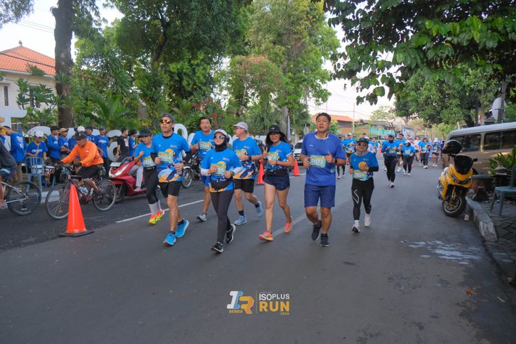 Race photo from Isoplus Run 2024 Surabaya