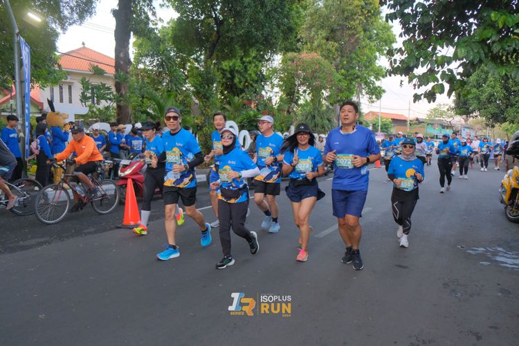 Race photo from Isoplus Run 2024 Surabaya