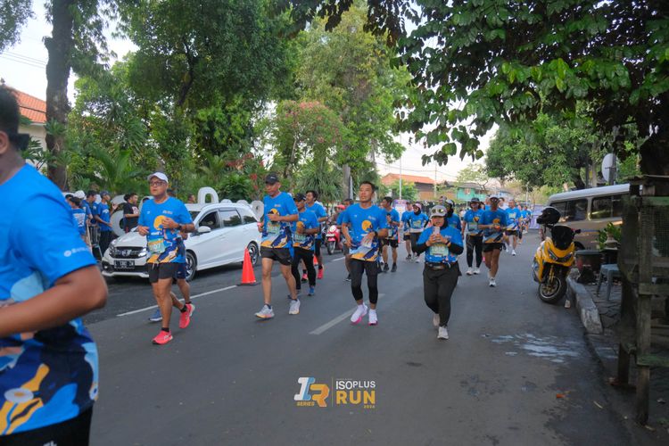 Race photo from Isoplus Run 2024 Surabaya