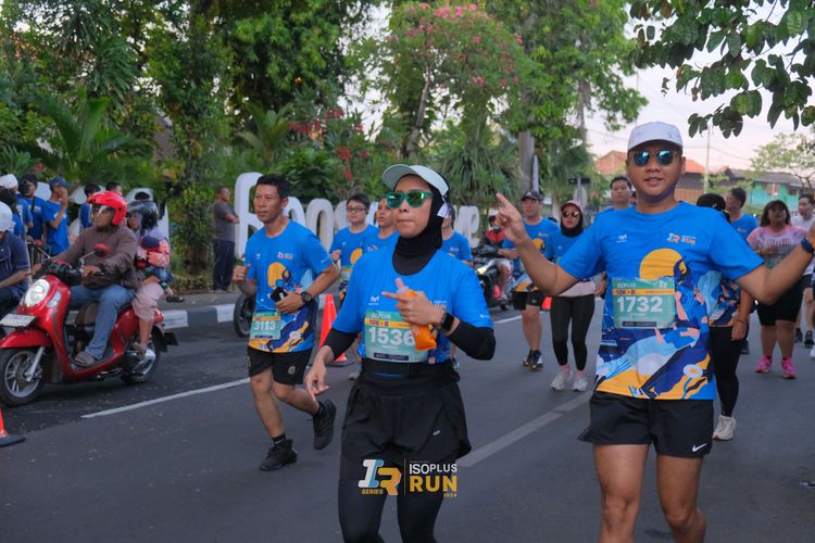 Race photo from Isoplus Run 2024 Surabaya