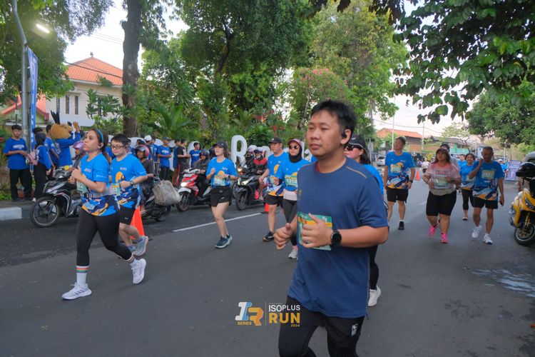 Race photo from Isoplus Run 2024 Surabaya