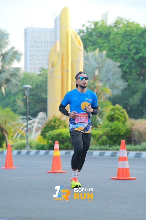Race photo from Isoplus Run 2024 Surabaya
