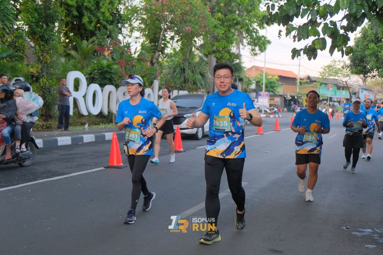 Race photo from Isoplus Run 2024 Surabaya