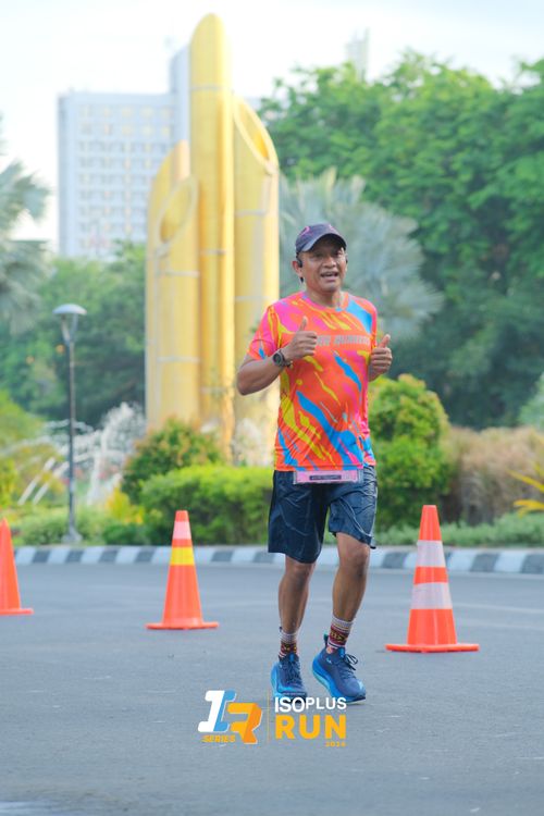 Race photo from Isoplus Run 2024 Surabaya