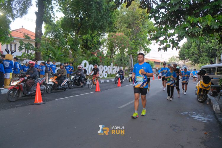 Race photo from Isoplus Run 2024 Surabaya