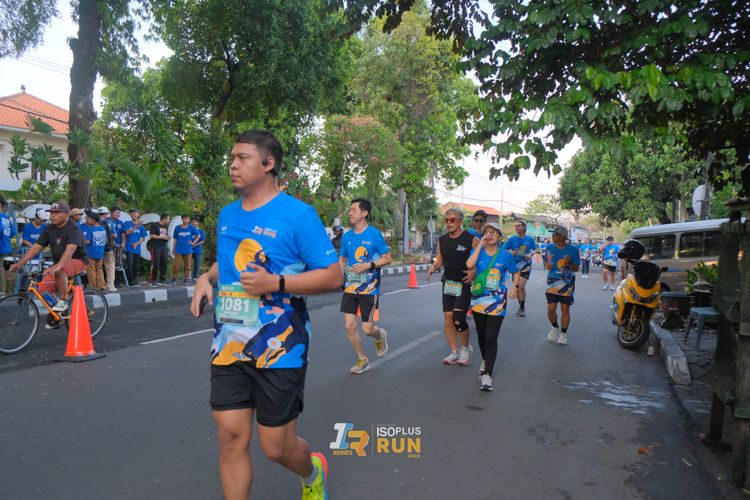 Race photo from Isoplus Run 2024 Surabaya