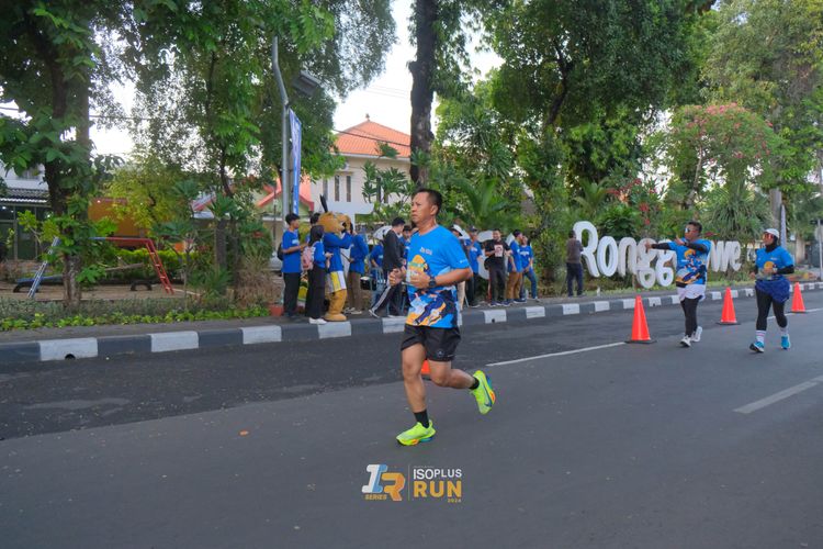 Race photo from Isoplus Run 2024 Surabaya