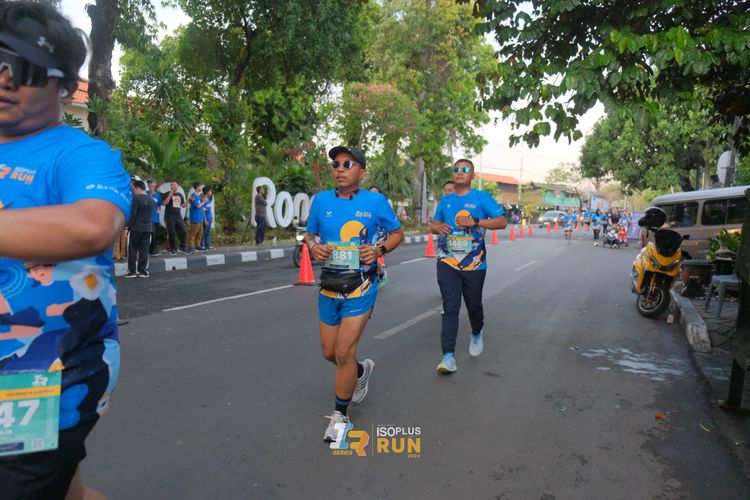 Race photo from Isoplus Run 2024 Surabaya