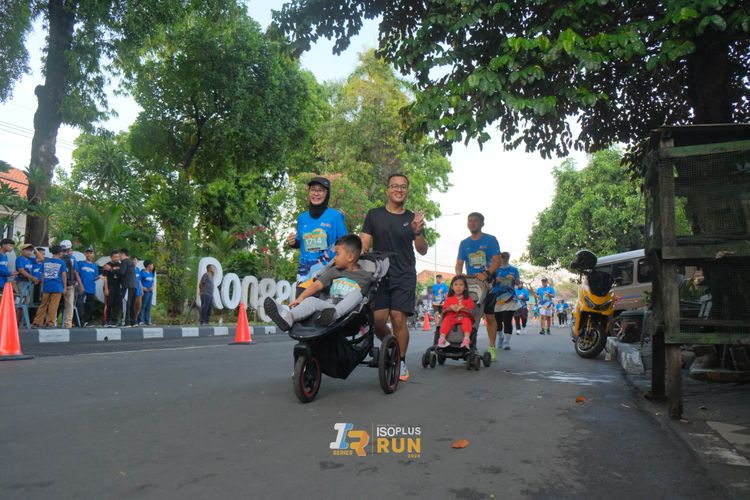 Race photo from Isoplus Run 2024 Surabaya