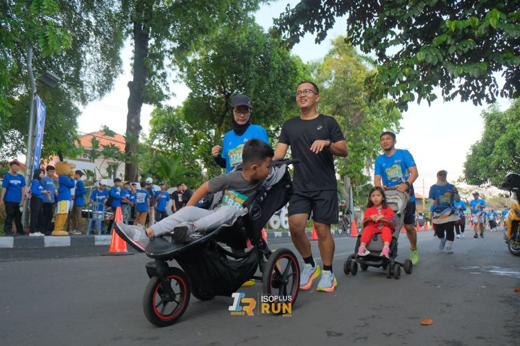 Race photo from Isoplus Run 2024 Surabaya