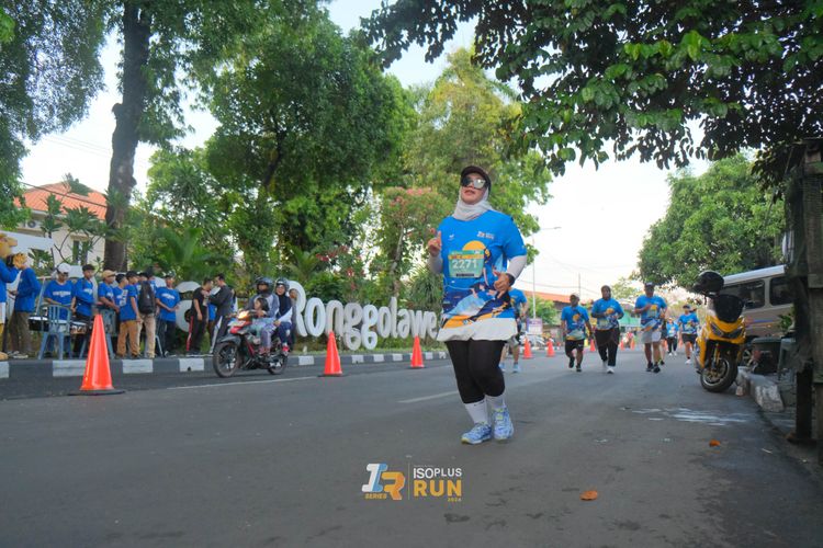 Race photo from Isoplus Run 2024 Surabaya