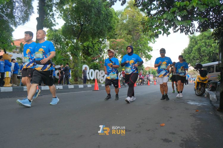 Race photo from Isoplus Run 2024 Surabaya