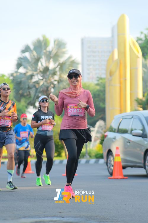 Race photo from Isoplus Run 2024 Surabaya