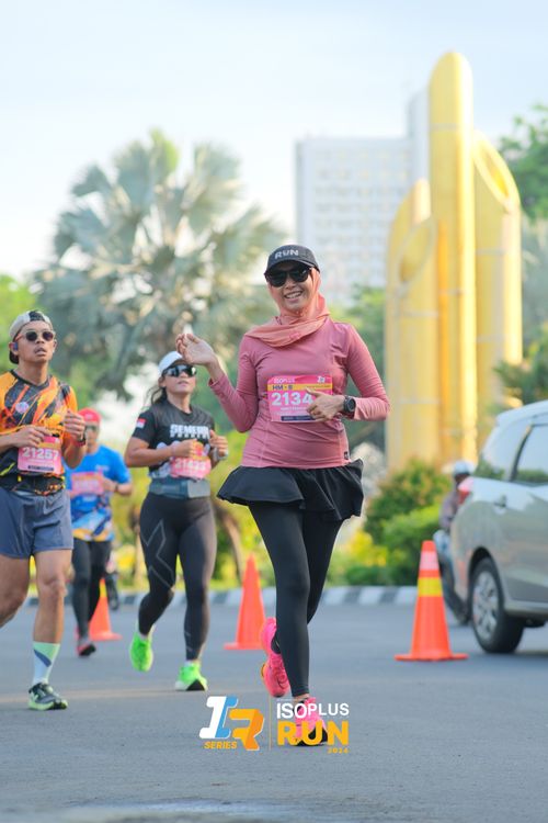 Race photo from Isoplus Run 2024 Surabaya