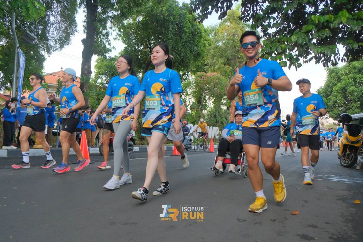 Race photo from Isoplus Run 2024 Surabaya