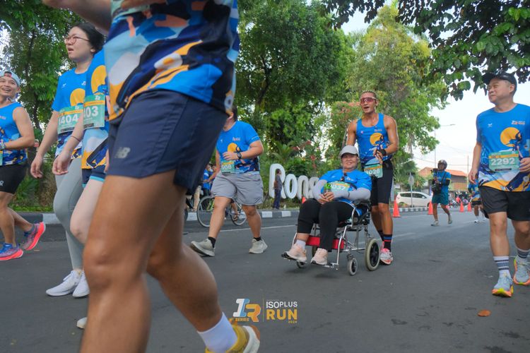 Race photo from Isoplus Run 2024 Surabaya
