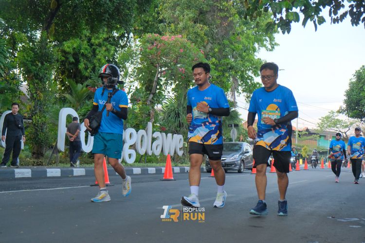 Race photo from Isoplus Run 2024 Surabaya