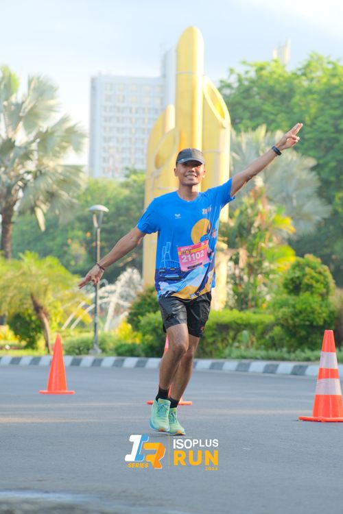 Race photo from Isoplus Run 2024 Surabaya