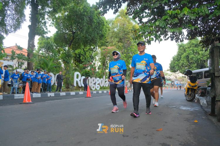 Race photo from Isoplus Run 2024 Surabaya