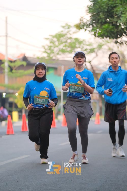 Race photo from Isoplus Run 2024 Surabaya