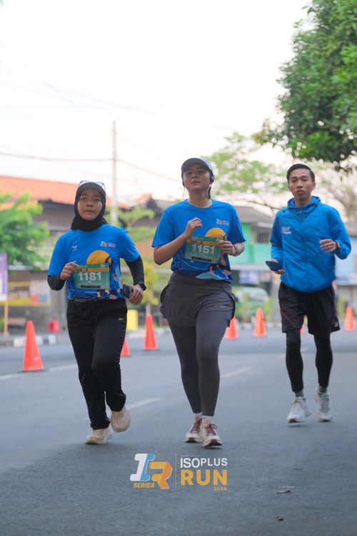 Race photo from Isoplus Run 2024 Surabaya