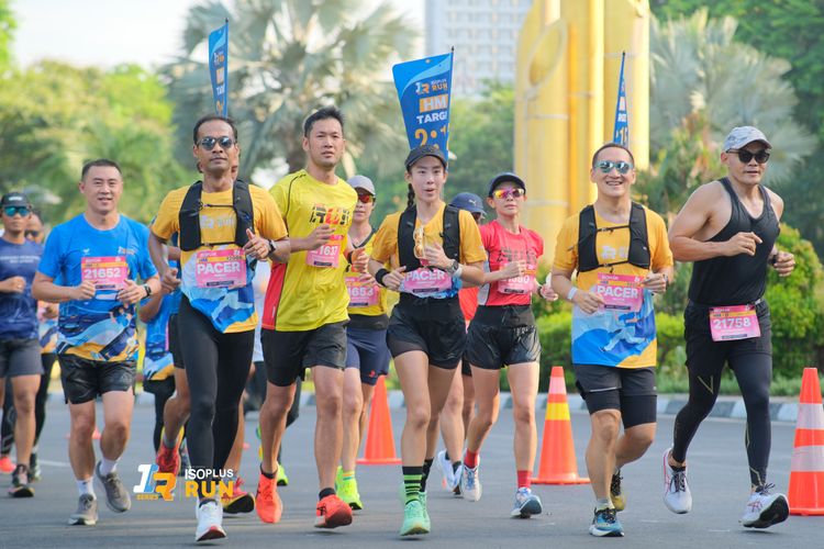 Race photo from Isoplus Run 2024 Surabaya