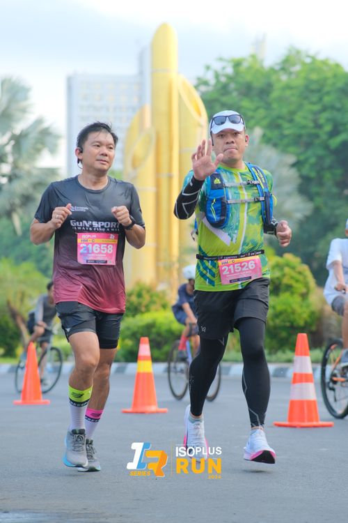 Race photo from Isoplus Run 2024 Surabaya