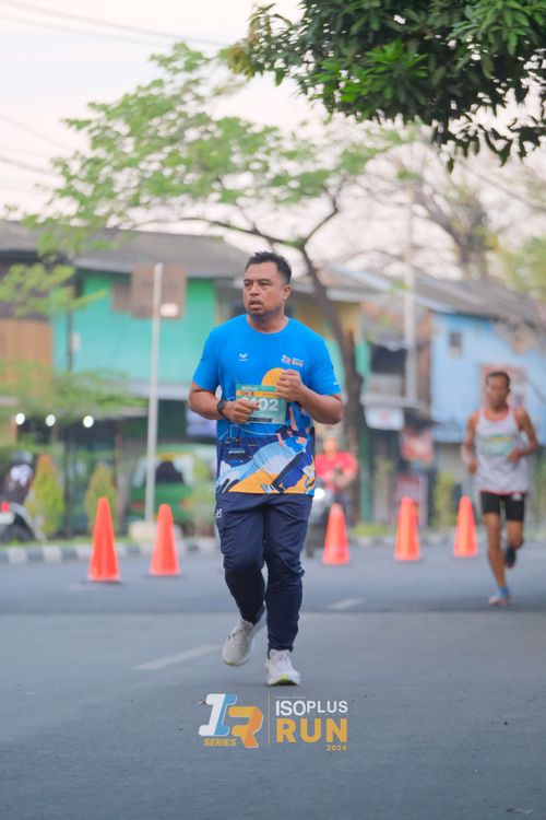Race photo from Isoplus Run 2024 Surabaya