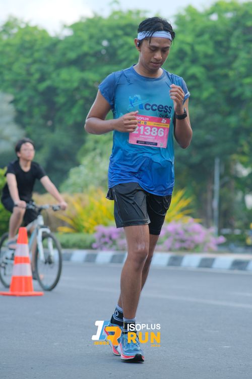 Race photo from Isoplus Run 2024 Surabaya
