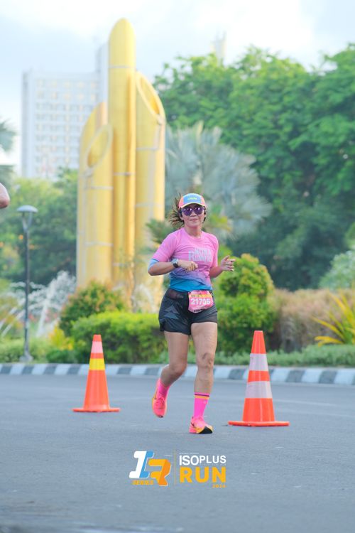 Race photo from Isoplus Run 2024 Surabaya