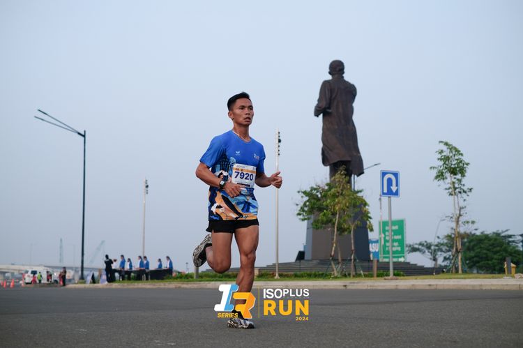Race photo from ISOPlus Run 2024 Jakarta