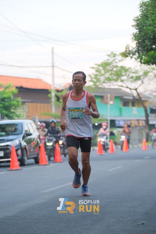Race photo from Isoplus Run 2024 Surabaya