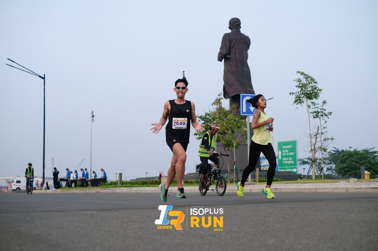 Race photo from ISOPlus Run 2024 Jakarta