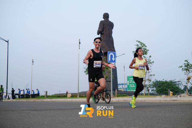 Race photo from ISOPlus Run 2024 Jakarta