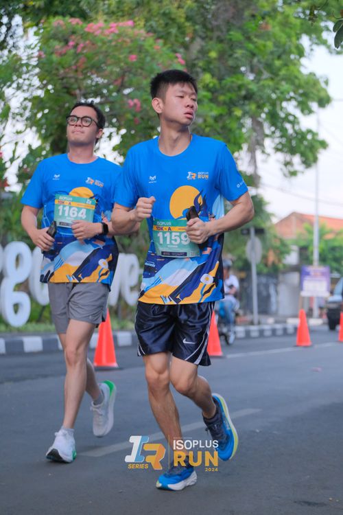 Race photo from Isoplus Run 2024 Surabaya