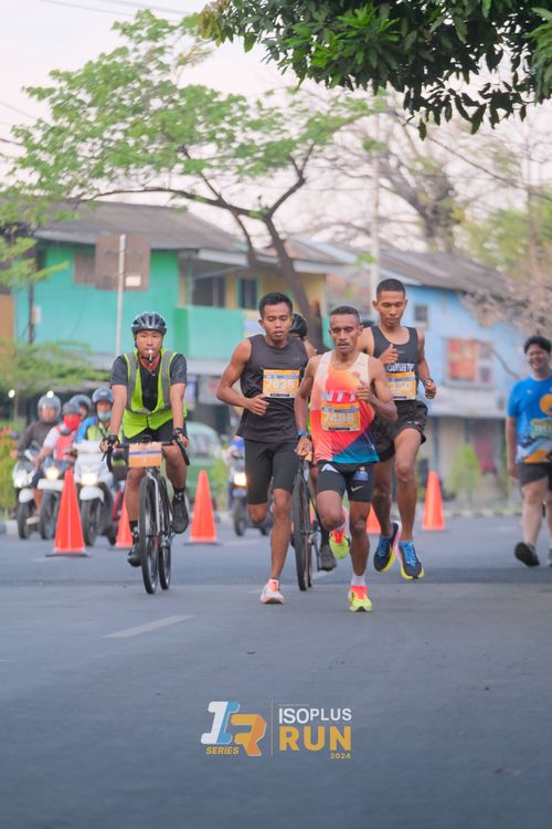 Race photo from Isoplus Run 2024 Surabaya
