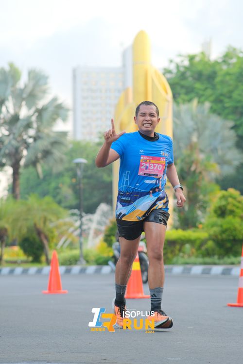 Race photo from Isoplus Run 2024 Surabaya