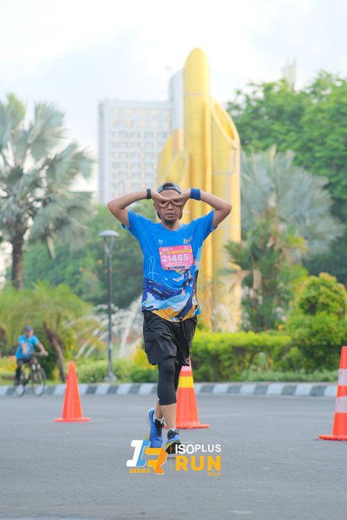 Race photo from Isoplus Run 2024 Surabaya