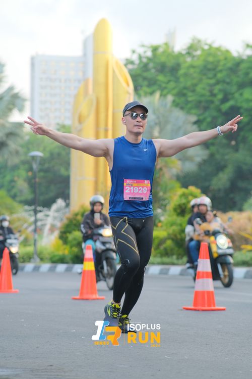 Race photo from Isoplus Run 2024 Surabaya