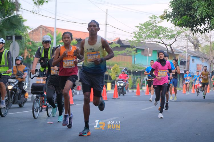 Race photo from Isoplus Run 2024 Surabaya