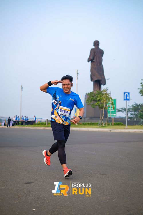Race photo from ISOPlus Run 2024 Jakarta