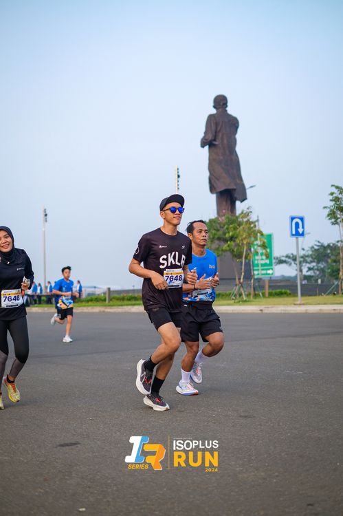 Race photo from ISOPlus Run 2024 Jakarta