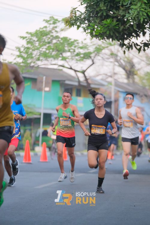 Race photo from Isoplus Run 2024 Surabaya