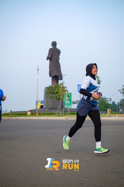 Race photo from ISOPlus Run 2024 Jakarta