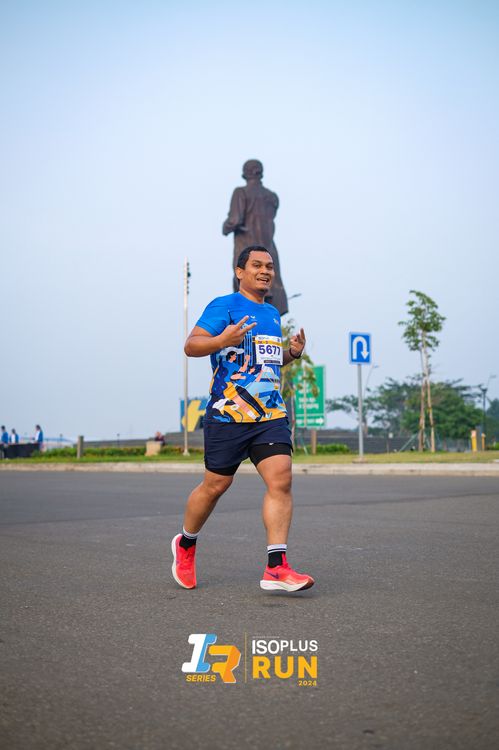 Race photo from ISOPlus Run 2024 Jakarta